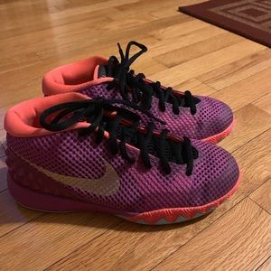 Nike Kyrie 2 high top tennis shoes